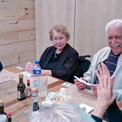 08-Peça-O-Pai-e-Jantar-no-restaurante-Casa-Porteña